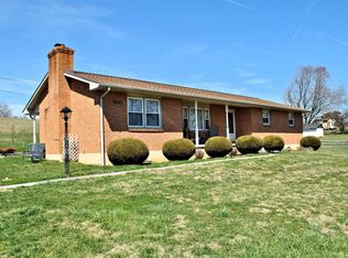 3110 Mud Pike Rd, Christiansburg, VA 24073