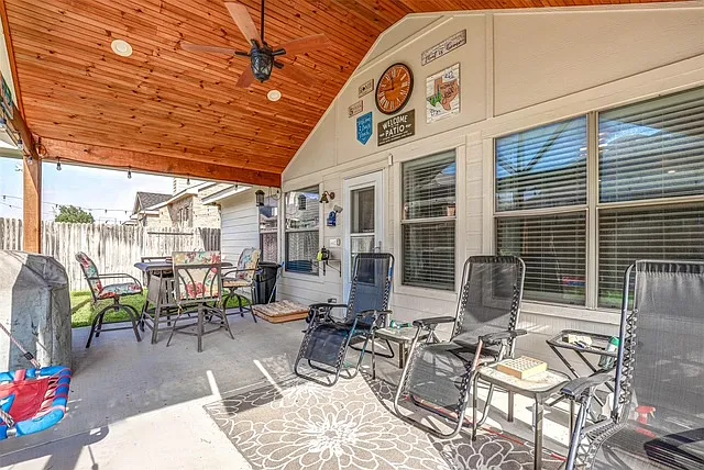 544 Bent Oak Dr — Photo 13