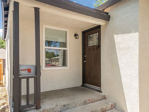 5th image of 1441 W Evans St