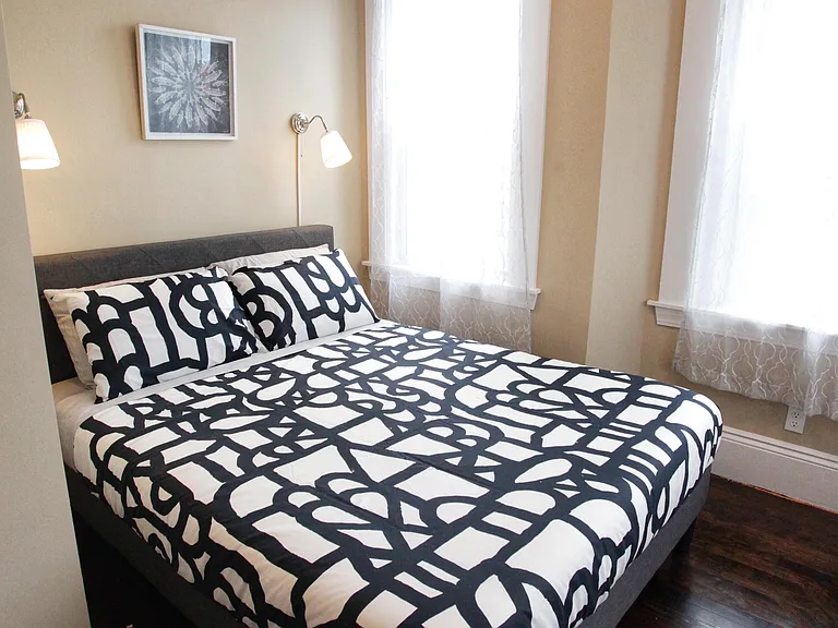 289 Main St #2 — Photo 8