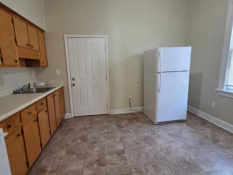 1529 Craig St #B — Photo 3