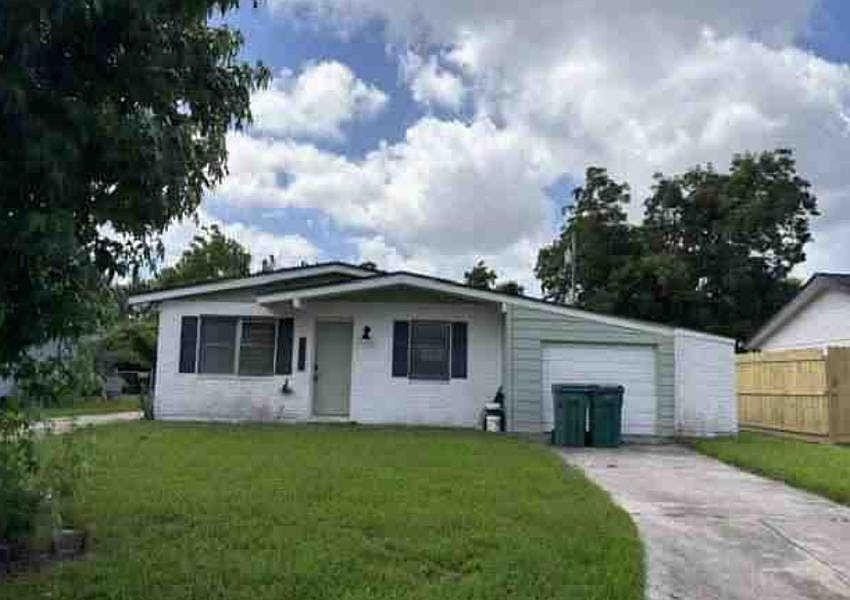 1st image of 1937 Robin Ave