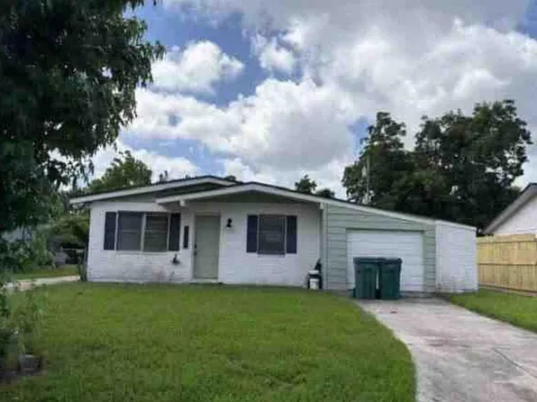 1937 Robin Ave, Orange, TX 77632
