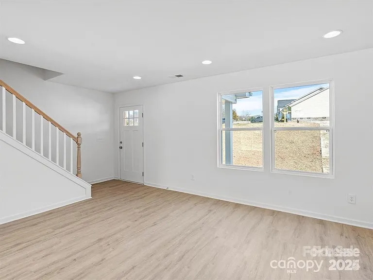 3799 Herman Sipe Rd — Photo 7