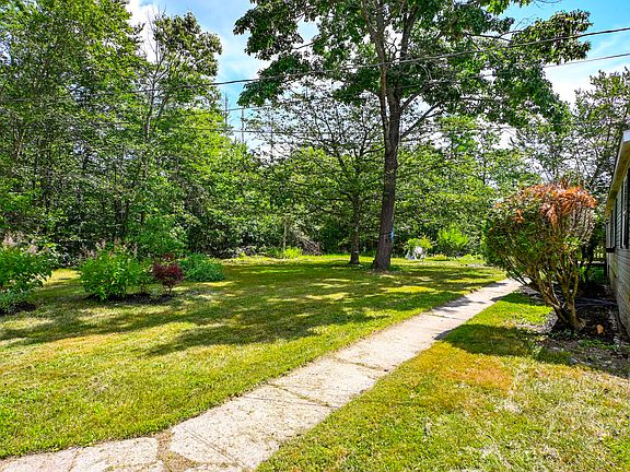 3rd image of 15 Sarah Vaughn Road