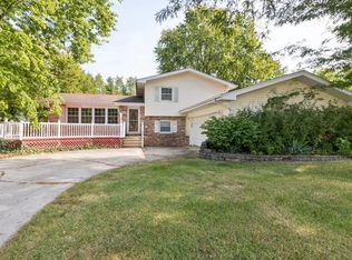 1920 Heather Ln, Joliet, IL