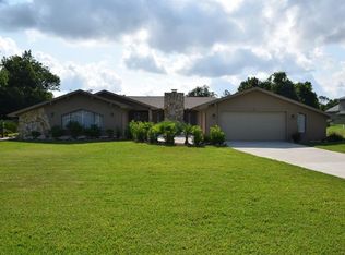 7597 Jomel Dr, Weeki Wachee, FL 34607