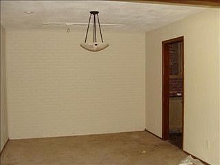 5th image of 2906 Rosewood Ln