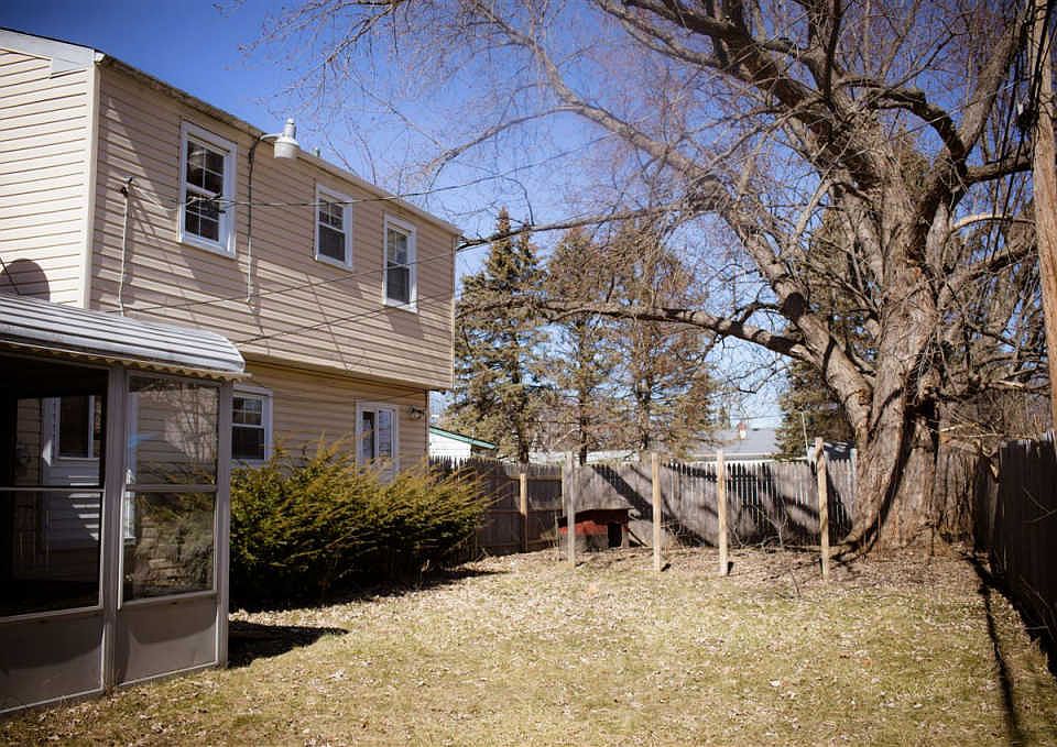 2nd image of 3815 Parkway Ct