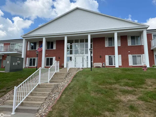 514 E Olive St APT 203, Marshalltown, IA 50158