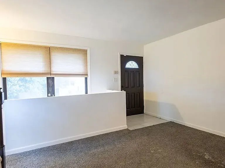 4986 Just St NE — Photo 5