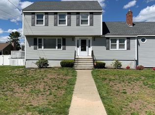 239 Nevada Rd, Tewksbury, MA 01876