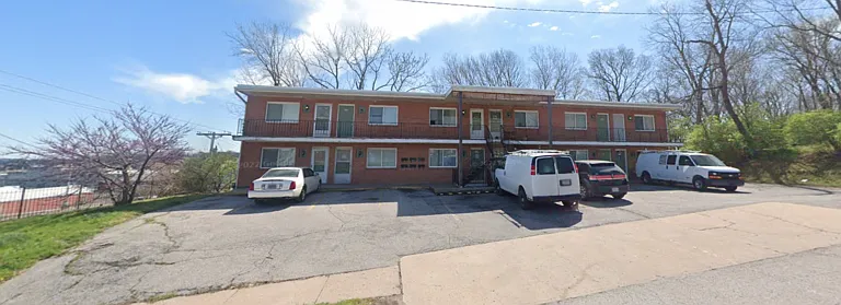 611 Ewing Ave #B — Photo 2