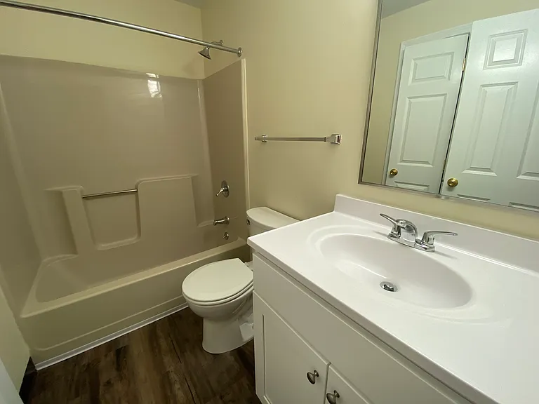 Sunset Ridge Apartments — Photo 79