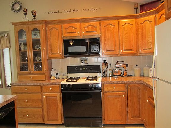 5th image of 3109 N Bluff Ct