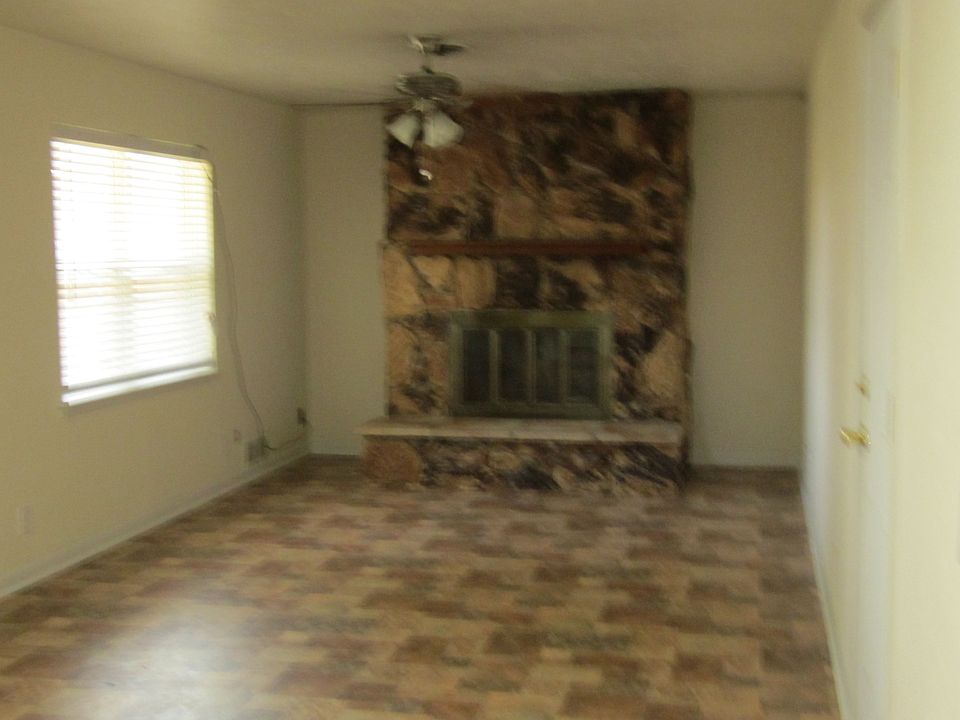 den w/ fireplace