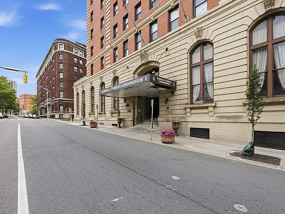 4th image of 140 Chestnut St APT 319