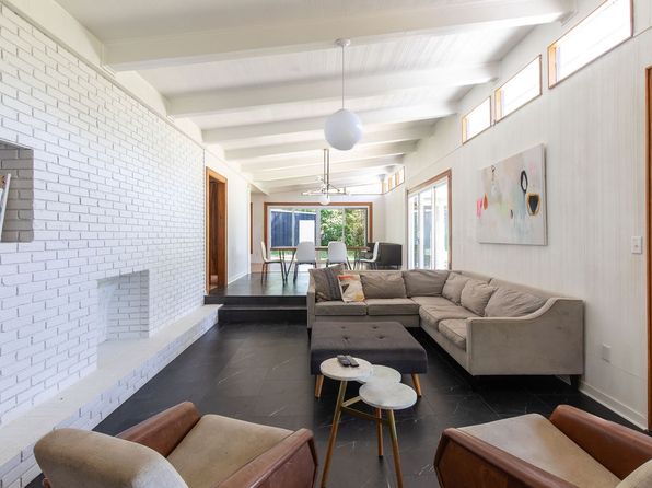 44 Crewlake Loop