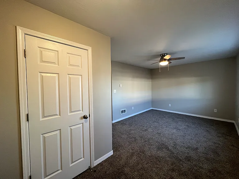 400 Energy Dr #1 — Photo 14