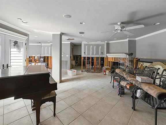 4th image of 5207 Dumfries Dr