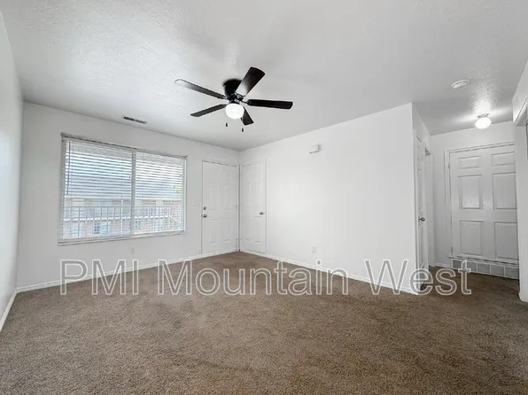 49 S 200th St W, Lehi, UT