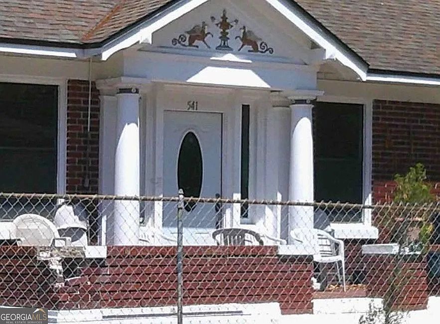 2nd image of 541 Linwood Ave