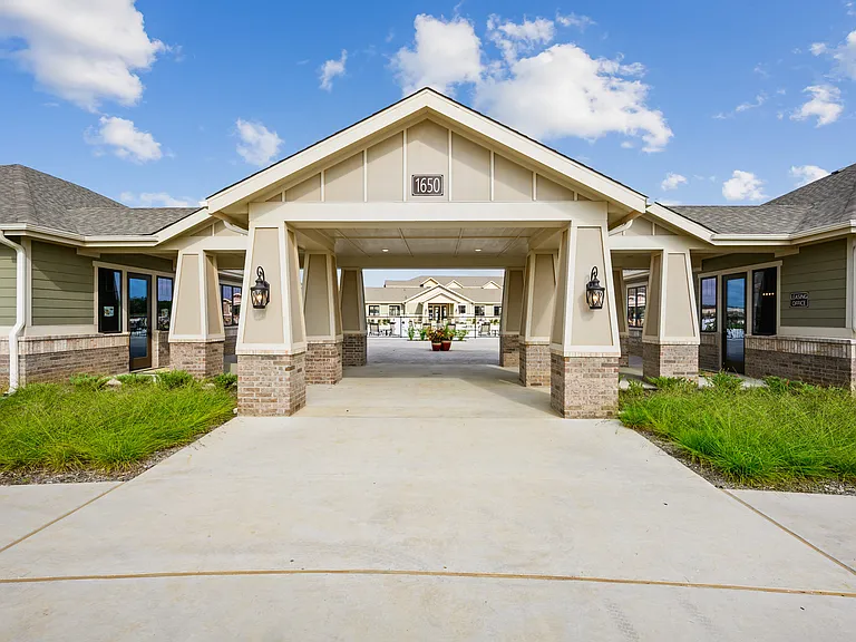 Shannon Creek Apartments — Photo 18