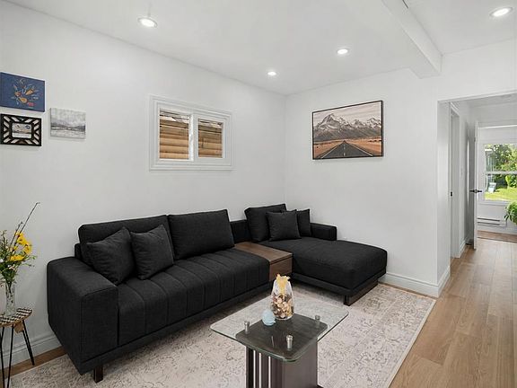 5th image of 783 Bridge Ave