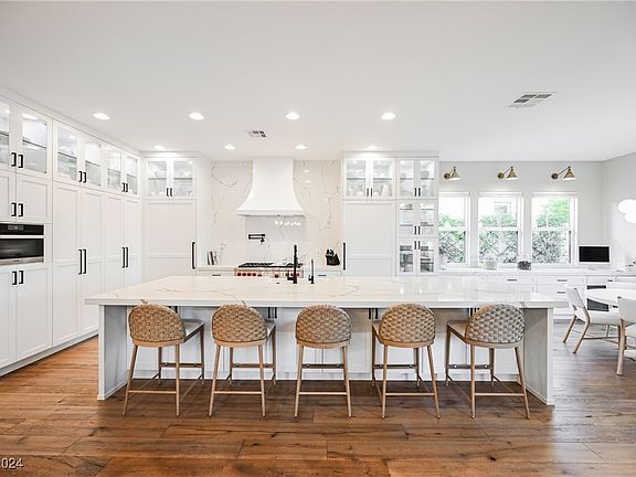 3rd image of 2162 Country Cove Ct