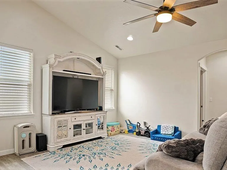 5116 Dynasty Ave — Photo 4