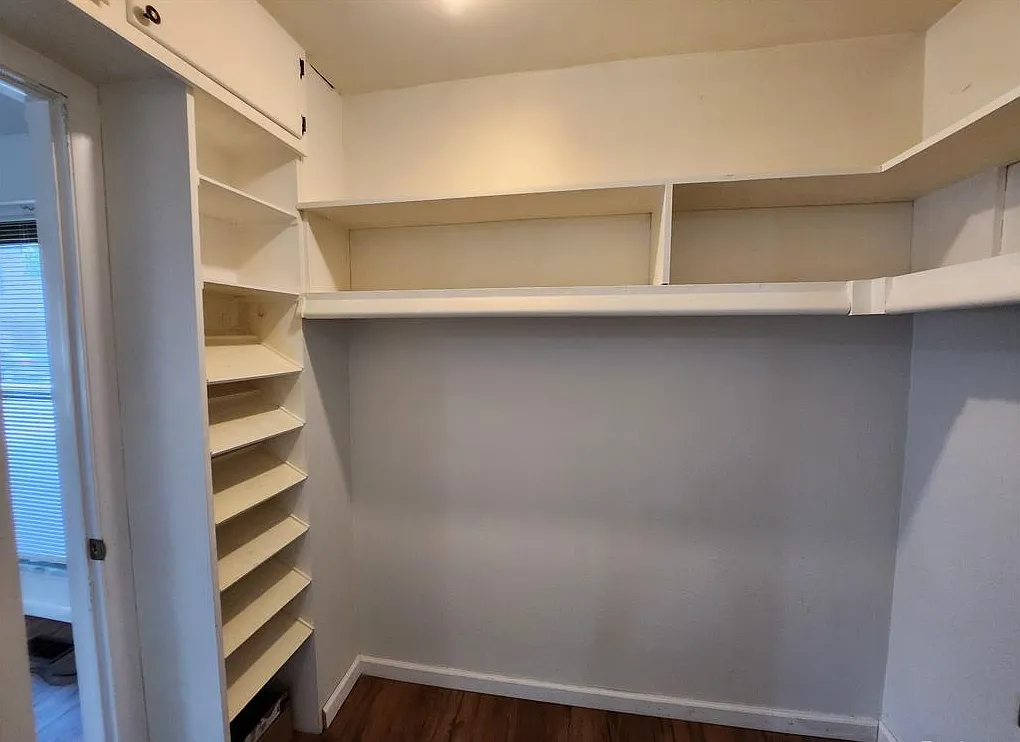 2 bed, 947 sqft, $1,500 — Photo 4