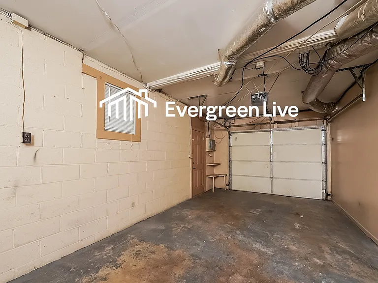 6443 Kimberly Loop — Photo 9