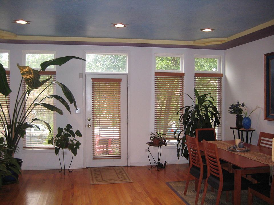 1st image of 1811 N Fairfield Ave