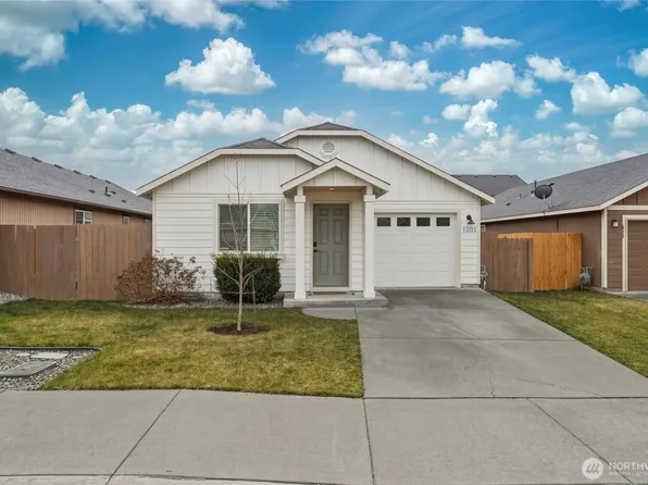 1203 SW Carver Street, College Place, WA 99324