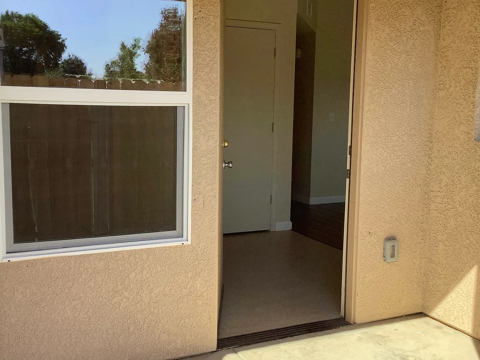 2 bed, $1,175 — Photo 2