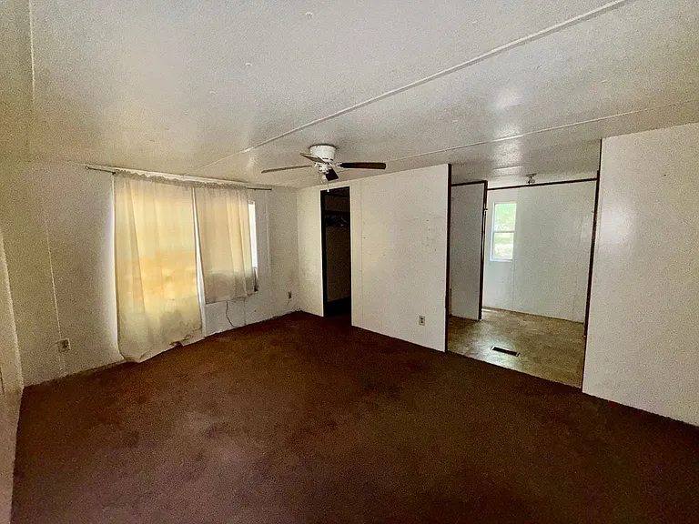 125 County Road 371 — Photo 3