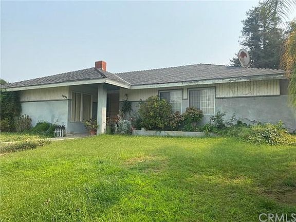 5th image of 1674 Mulberry Ave