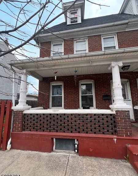 613 S Main St #A — Photo 1