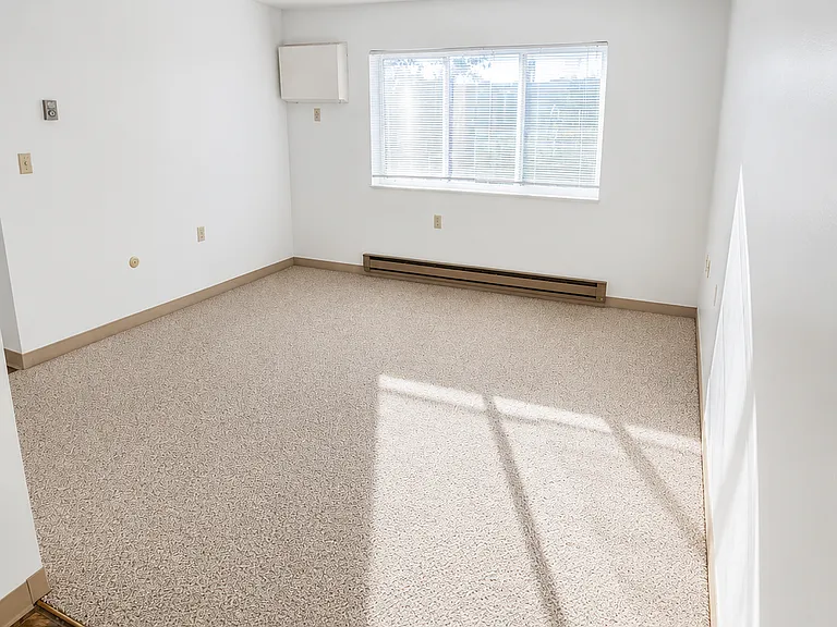 Whispering Pines Apartments — Photo 12