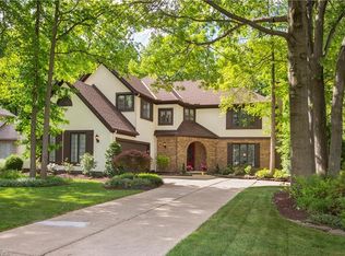 2296 Georgia Dr, Westlake, OH 44145