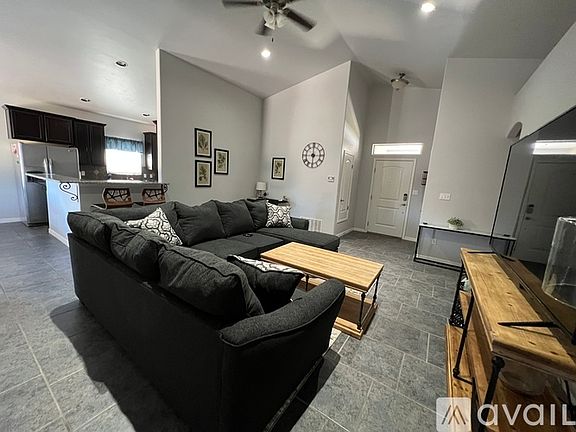2nd image of 1834 Denise Dr