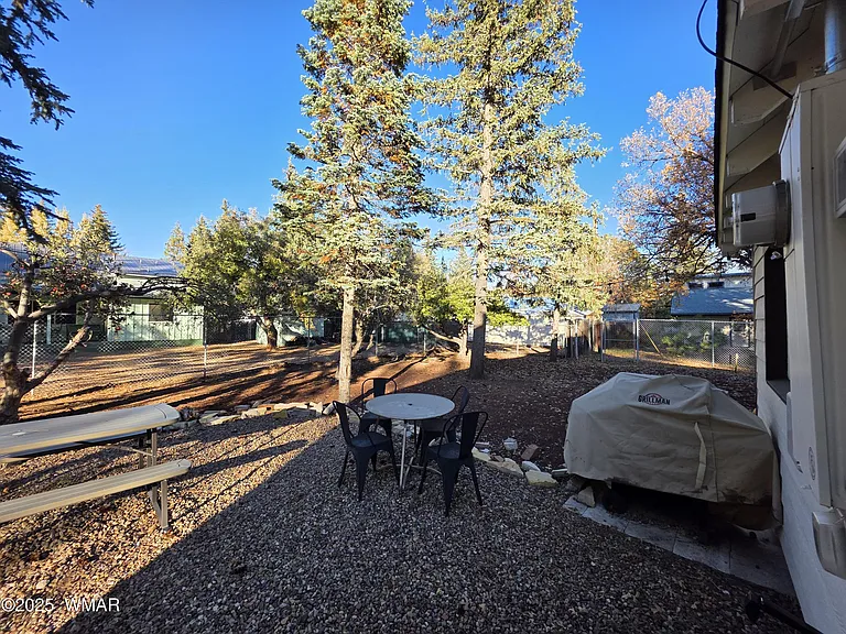 1468 W Walnut Ln — Photo 26