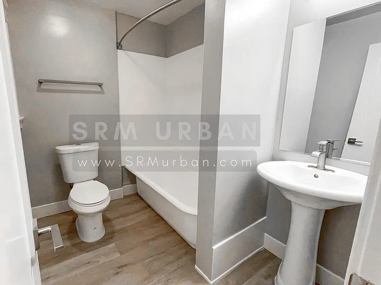 1747 5th Ave #2 — Photo 3