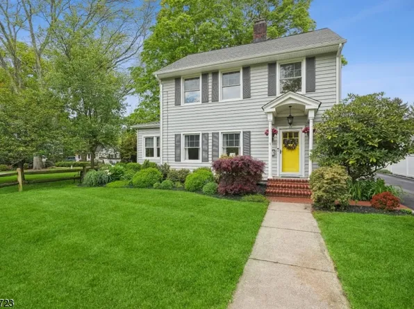 22 Park Way, Morris Plains Boro, NJ 07950