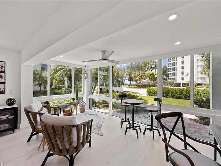 2100 Gulf Shore Blvd N #101 — Photo 2