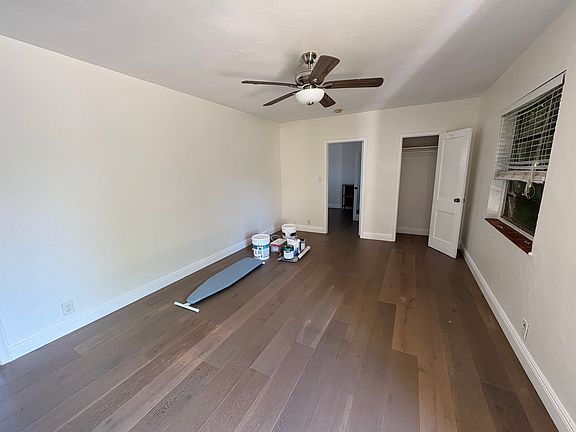 3rd image of 916 SW 8th Ave APT 3
