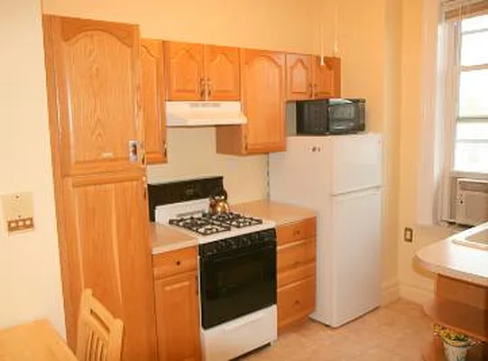 Sold by Corcoran | media 6