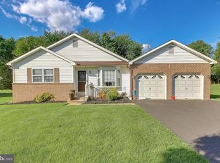 903 Chatfield Rd, Warrington, PA 18976