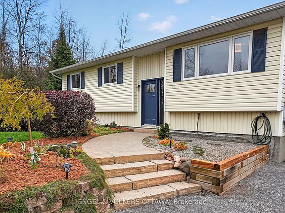 3rd image of 901 Ferguson Rd