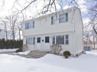 136 Lockhouse Rd, Westfield, MA 01085